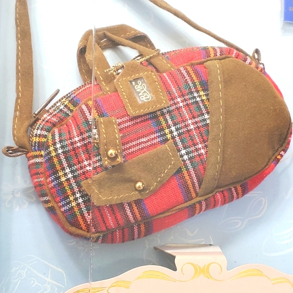 NRFB Vintage 1997 Jet Set Luggage Ensemble Barbie Millicent Roberts Collection - Picture 2 of 11